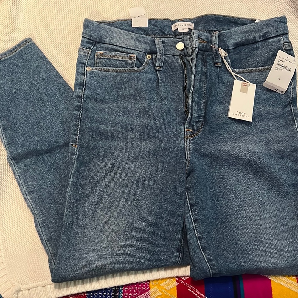 GOOD AMERICAN GOOD WAIST JEANS